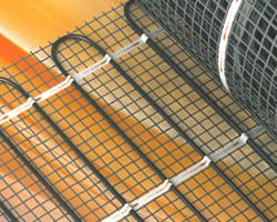 elektromos padlofutes a csempe alatt futokabel szonyeggel